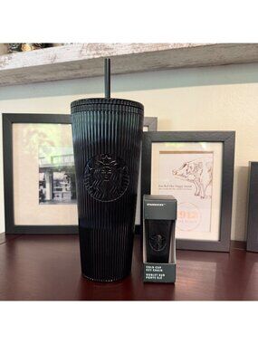Starbucks Black Matte Textured Tumbler 24 Oz Cold Cup & Key Chain NEW